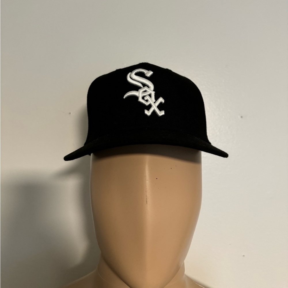 7 1/8 New Era White Sox Hat